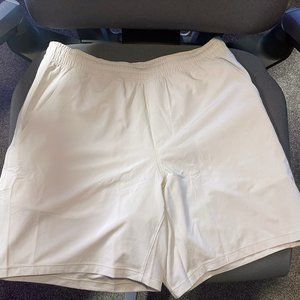 Lululemon Pace Breaker Shorts (7")